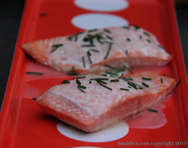 Easy Salmon in White Wine Sauce – MealDiva